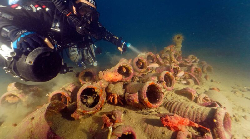 anfore relitto avola 01_photo Capo Murro Diving (1)__